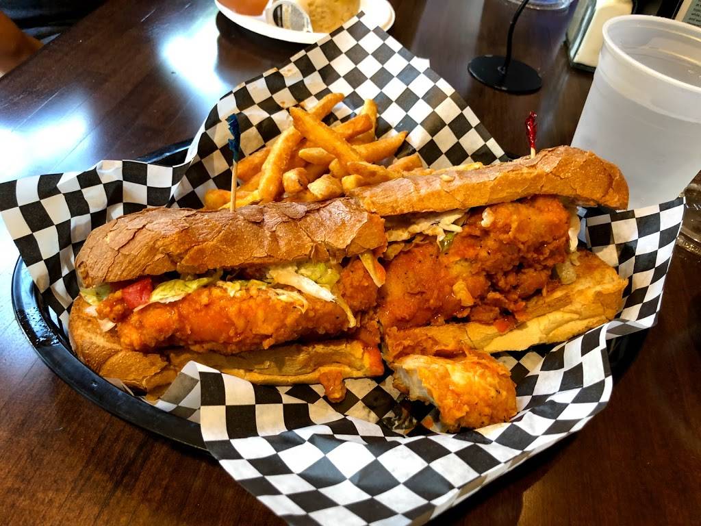 J.O.E. and POPs Sub Shoppe | restaurant | 1244 East Pkwy, Gatlinburg, TN 37738, USA | 8654121333 OR +1 865-412-1333