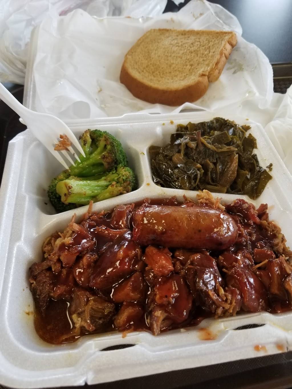 Thoms Turkey & Bar-B-Cue | restaurant | 101 Sibley Blvd, South Holland, IL 60473, USA | 7082066060 OR +1 708-206-6060