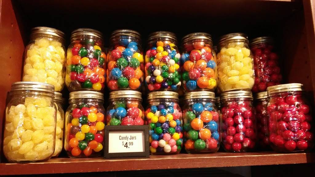 Cracker Barrel Old Country Store | restaurant | 5600 Patriot Blvd, Youngstown, OH 44515, USA | 3306527227 OR +1 330-652-7227