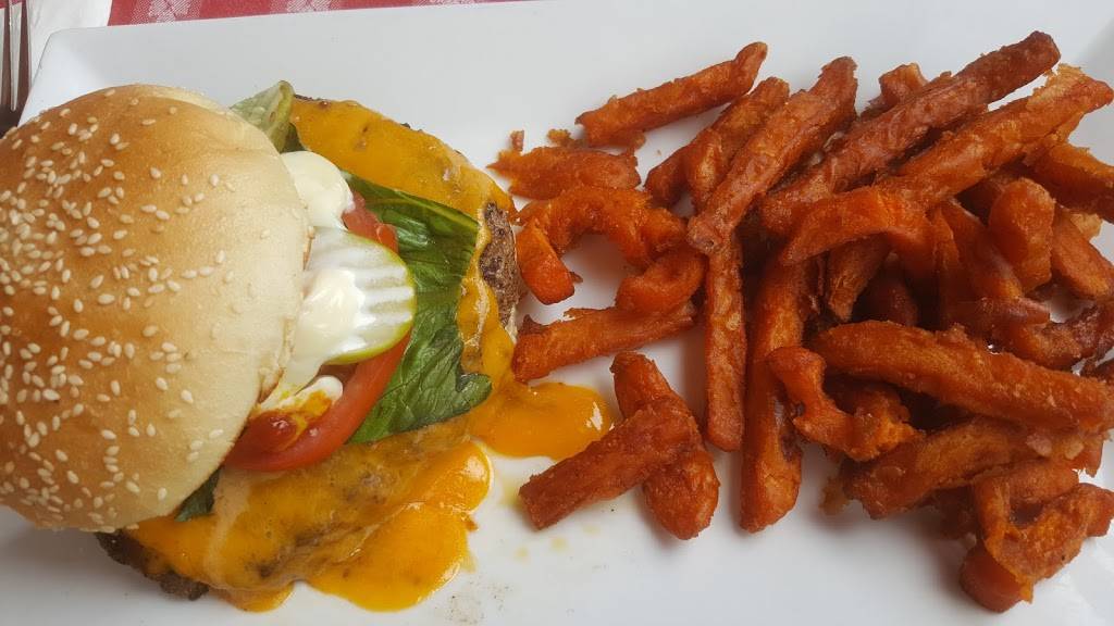 Conchy Joes Seafood | restaurant | 3945 NE Indian River Dr, Jensen Beach, FL 34957, USA | 7723341130 OR +1 772-334-1130