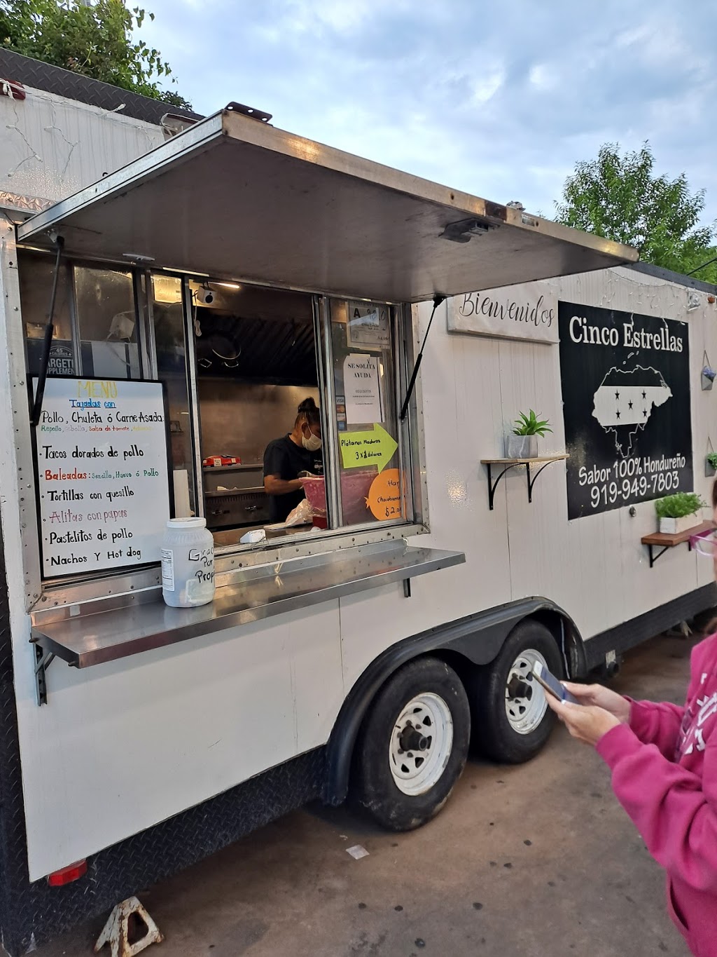 Cinco Estrellas | restaurant | 3600 Capital Blvd, Raleigh, NC 27604, USA | 9199497803 OR +1 919-949-7803