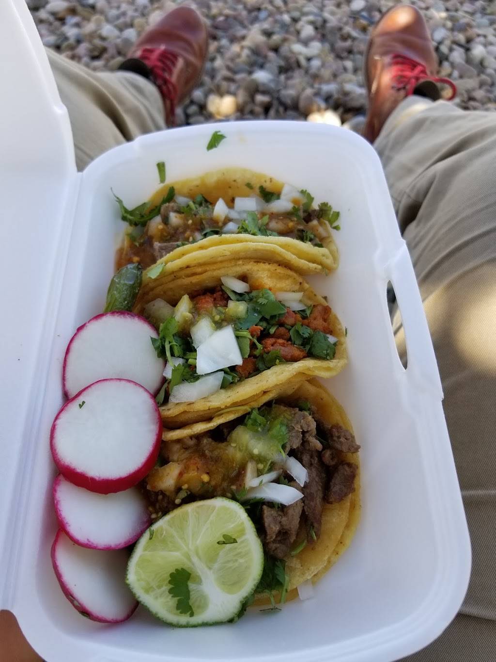 Tacos La Familia | restaurant | 1197 Ken Pratt Blvd #6331, Longmont, CO 80501, USA | 7202323177 OR +1 720-232-3177