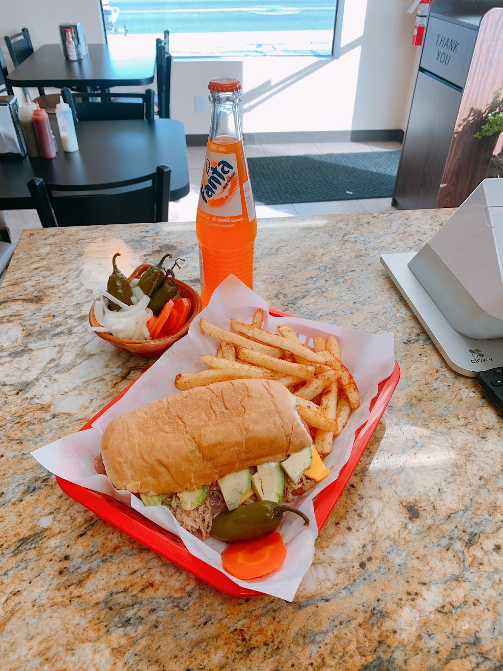 El Guero Hotdogs & Grill | restaurant | 3663 Bullhead Pkwy, Bullhead City, AZ 86442, USA | 9286052718 OR +1 928-605-2718