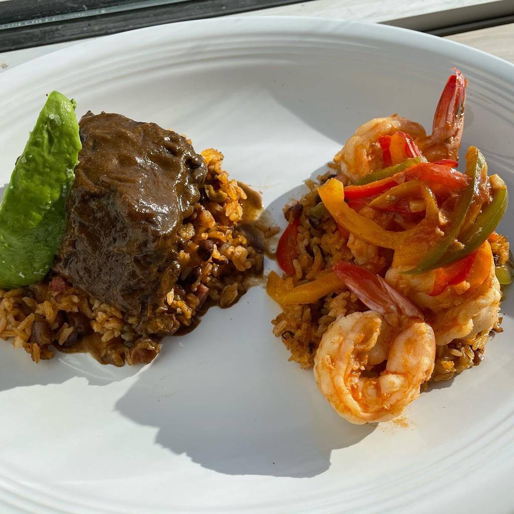 Noche Restaurant & Bar | restaurant | 6601 Northway, Greendale, WI 53129, USA | 4142462002 OR +1 414-246-2002