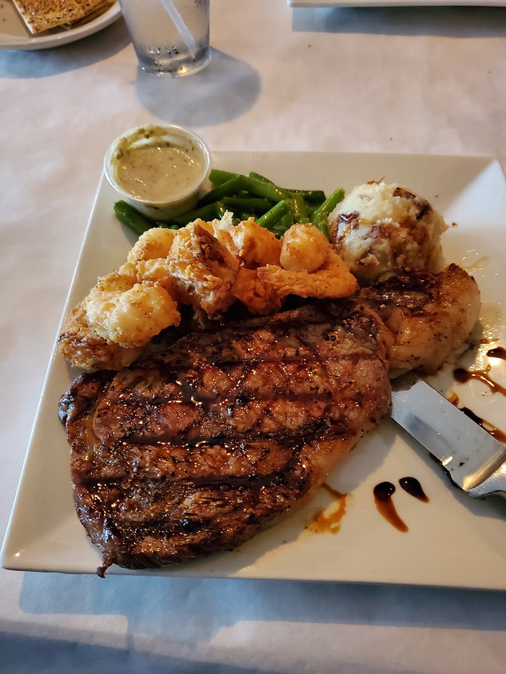 Big Fish Restaurant | restaurant | 25814 Canal Rd, Orange Beach, AL 36561, USA | 2519815516 OR +1 251-981-5516