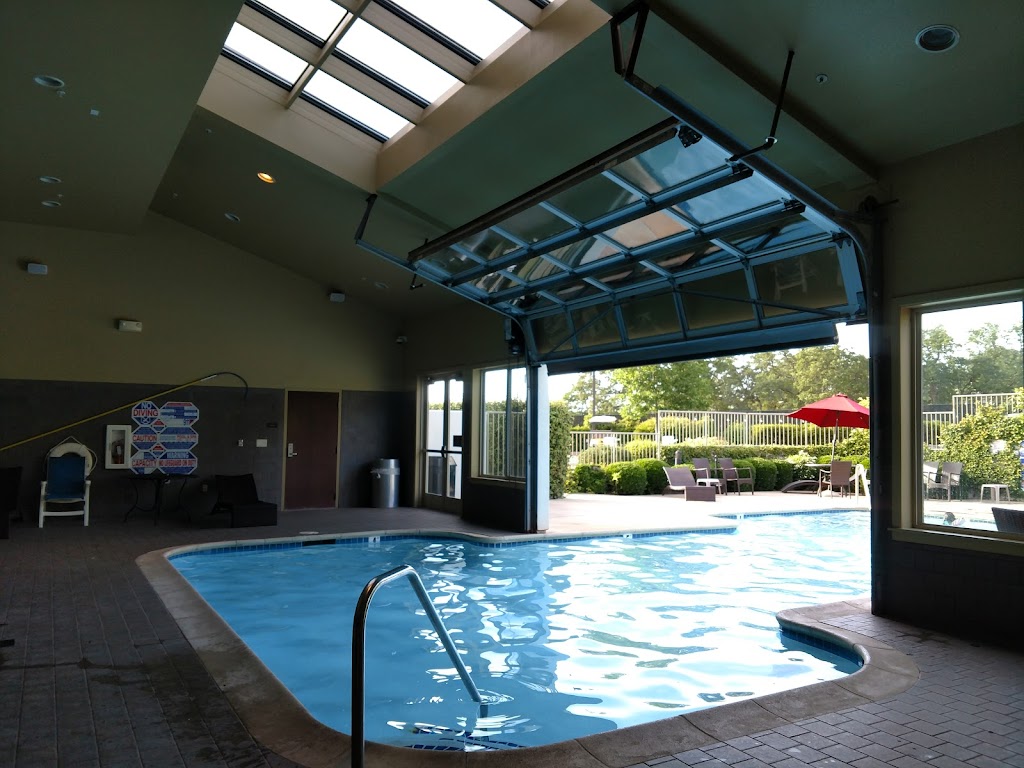 Feather Falls Casino & Lodge | restaurant | 3 Alverda Dr, Oroville, CA 95966, USA | 5305333885 OR +1 530-533-3885