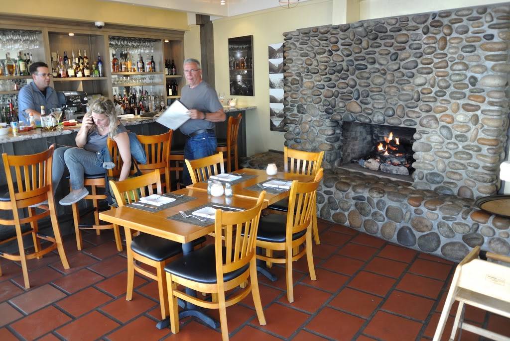 Rocky Point Restaurant | restaurant | 36700 CA-1, Monterey, CA 93940, USA | 8316242933 OR +1 831-624-2933
