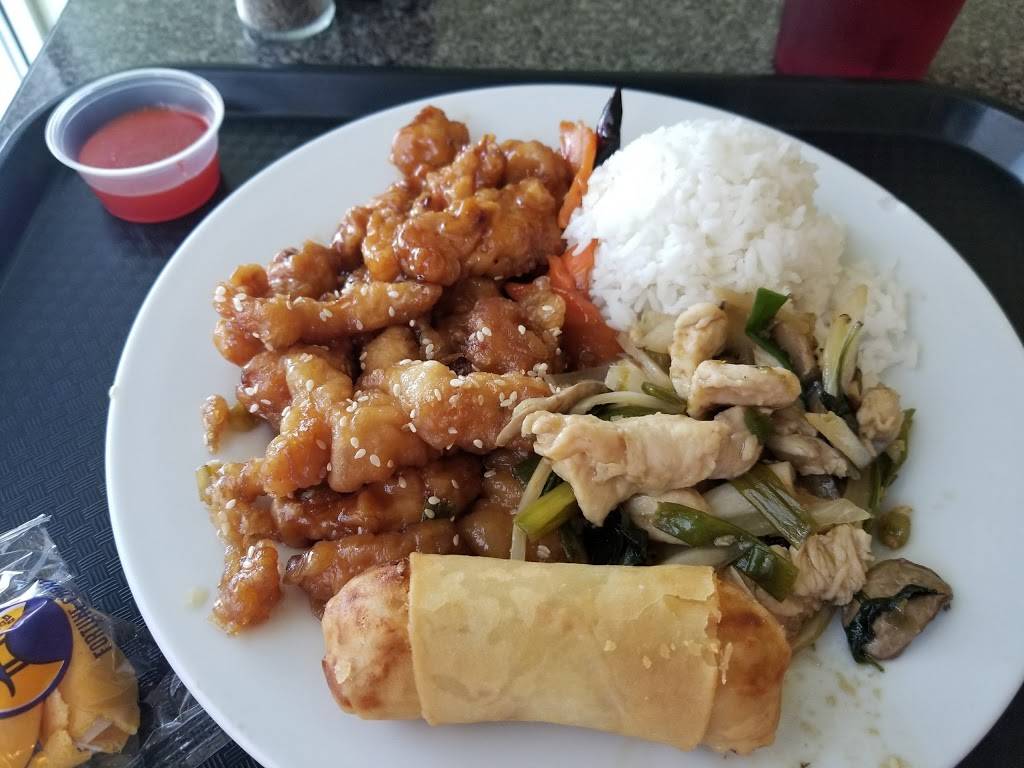 Iron Wok | restaurant | Suite 3108, 6630 Mills Civic Pkwy, West Des Moines, IA 50266, USA | 5152242100 OR +1 515-224-2100