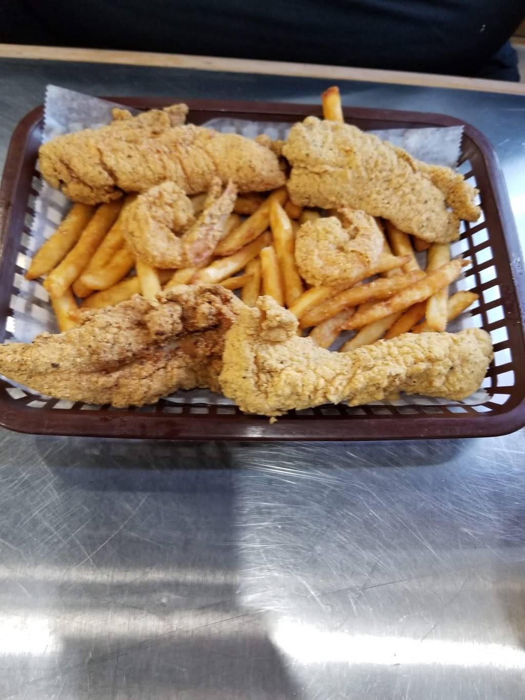 Catfish Station | restaurant | 1706, 8110 Kirby Dr, Houston, TX 77054, USA | 7136644445 OR +1 713-664-4445