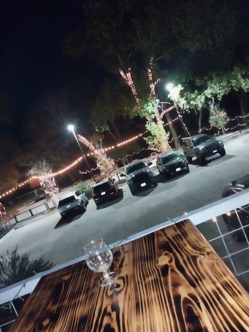 H-Town Brewing Co | restaurant | 210 Glen Park St, Houston, TX 77009, USA | 7134975608 OR +1 713-497-5608