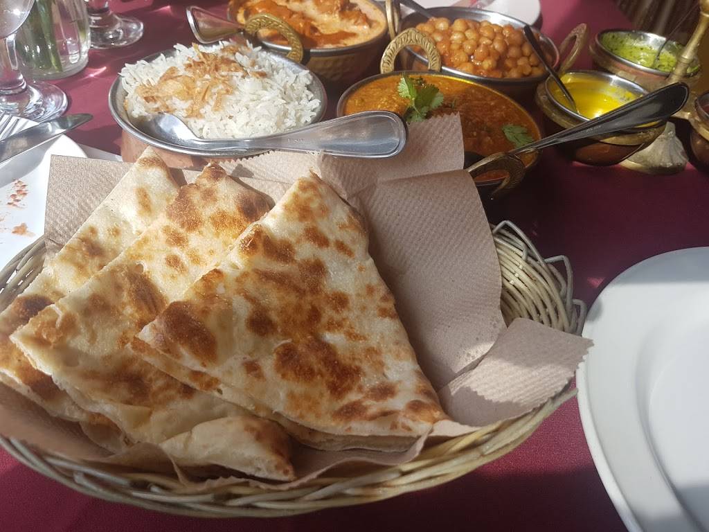 Fergus Tandoori Grill | restaurant | 232 St Andrew St W, Fergus, ON N1M 1N8, Canada | 5197872304 OR +1 519-787-2304