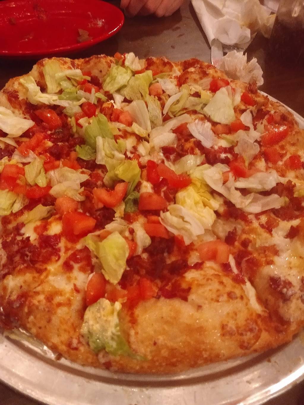 Pennys Five Star Pizza | restaurant | 1033 4th Ave, Lake Odessa, MI 48849, USA | 6163748813 OR +1 616-374-8813