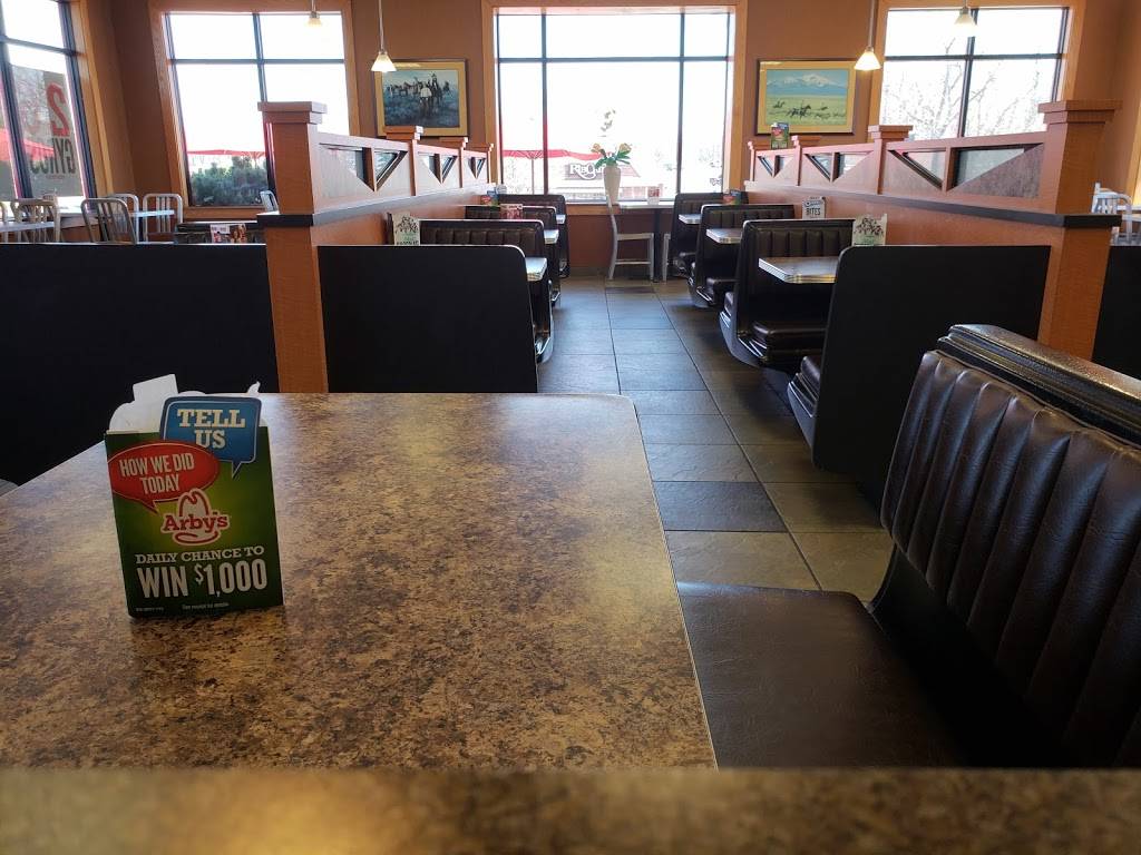 Arbys | restaurant | 1802 S Main St, Grove, OK 74345, USA | 9187876400 OR +1 918-787-6400