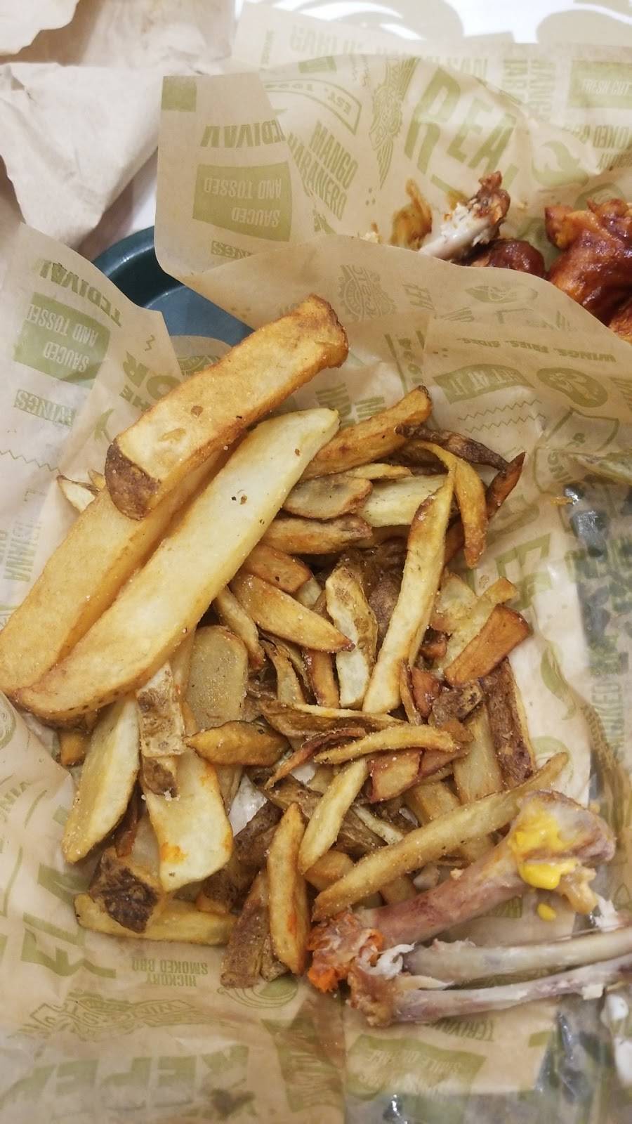 Wingstop | restaurant | 10749 North Fwy, Houston, TX 77037, USA | 2814489464 OR +1 281-448-9464