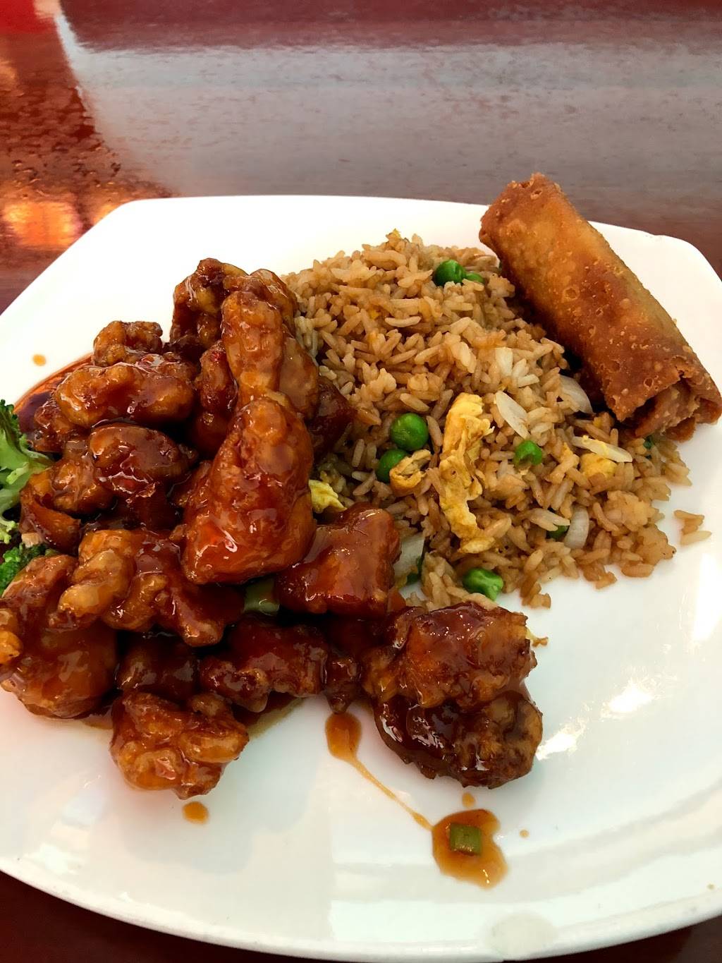 Grand Wok | restaurant | 15810 Shawnee Mission Pkwy, Shawnee, KS 66217, USA | 9132688668 OR +1 913-268-8668