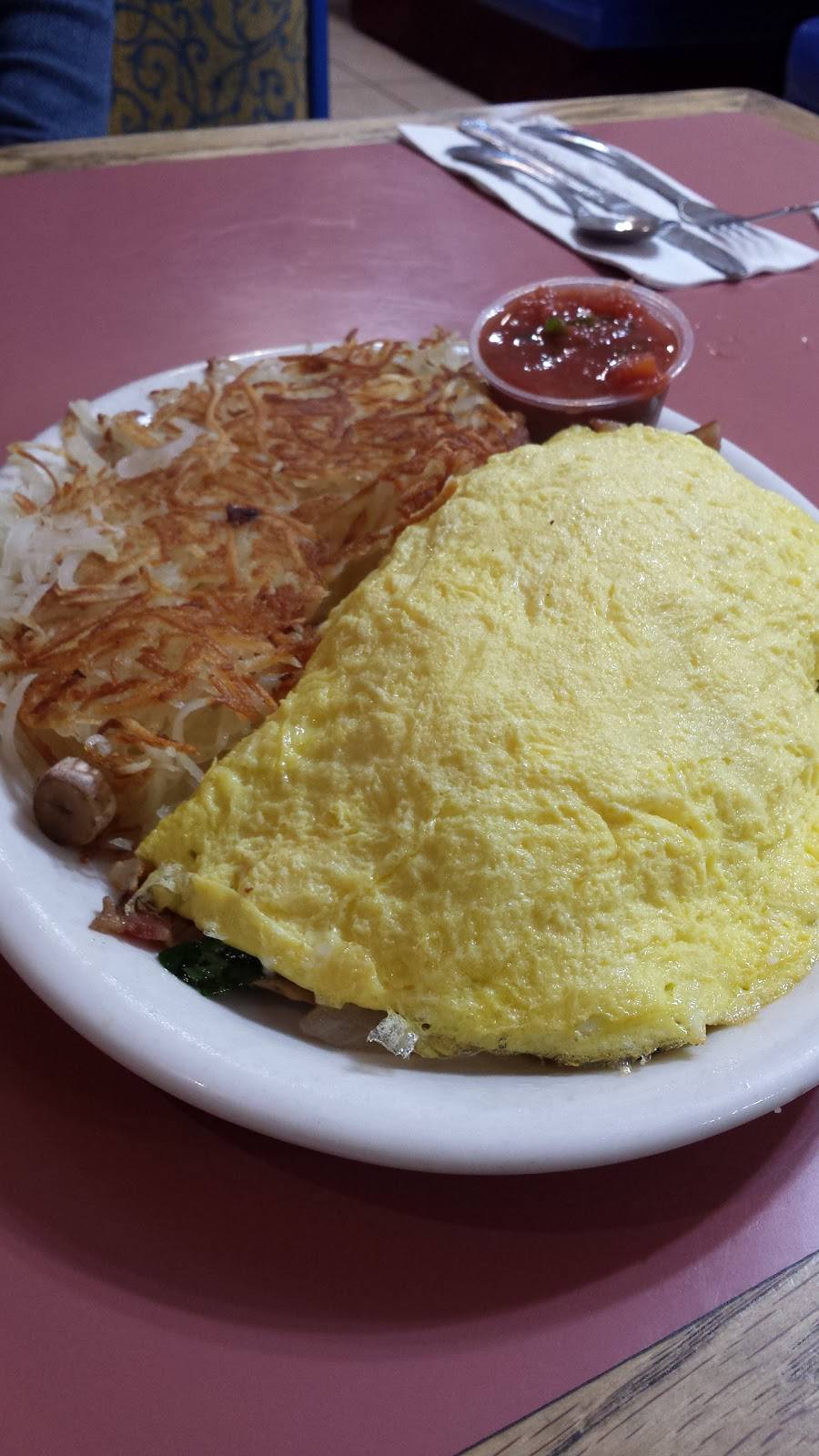 Franciscos Country Kitchen | restaurant | 1701 N Broadway, Santa Maria, CA 93458, USA | 8059250035 OR +1 805-925-0035