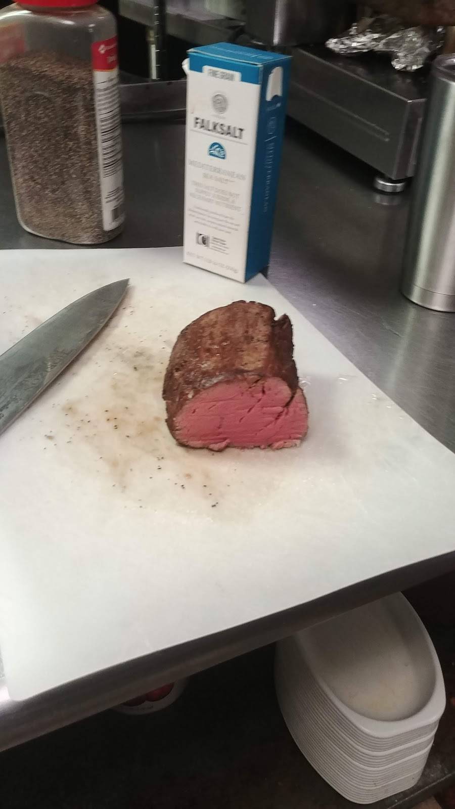 Dellas Cafe | restaurant | 608 Oakfield Dr, Brandon, FL 33511, USA | 8136843354 OR +1 813-684-3354