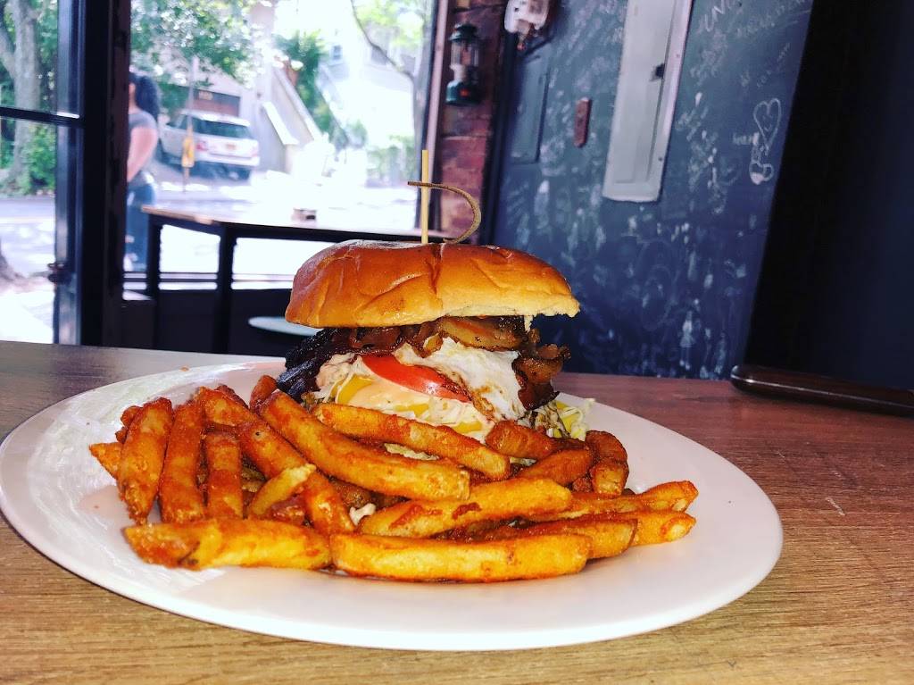 B&D’s Bites | restaurant | 130 W 238th St, Bronx, NY 10463, USA | 3479134788 OR +1 347-913-4788