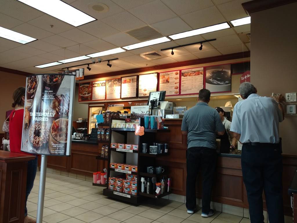 Dunkin Donuts | bakery | 11609 S Cleveland Ave Unit 38, Fort Myers, FL 33907, USA | 2393379989 OR +1 239-337-9989