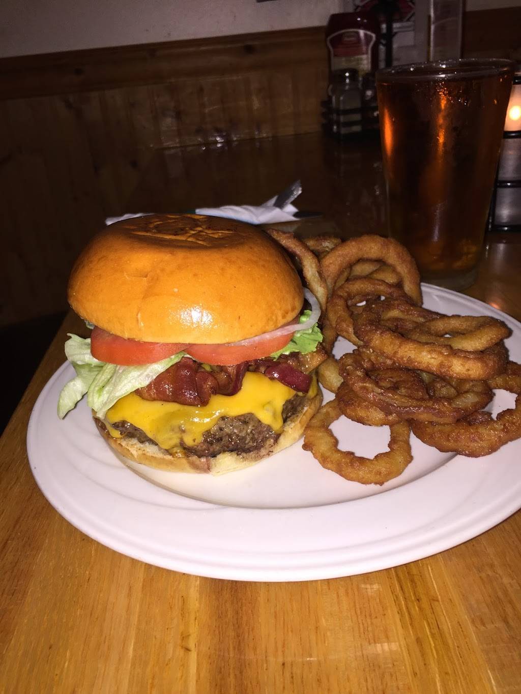 Bristol House of Pizza | restaurant | 115 Lake St, Bristol, NH 03222, USA | 6037443765 OR +1 603-744-3765