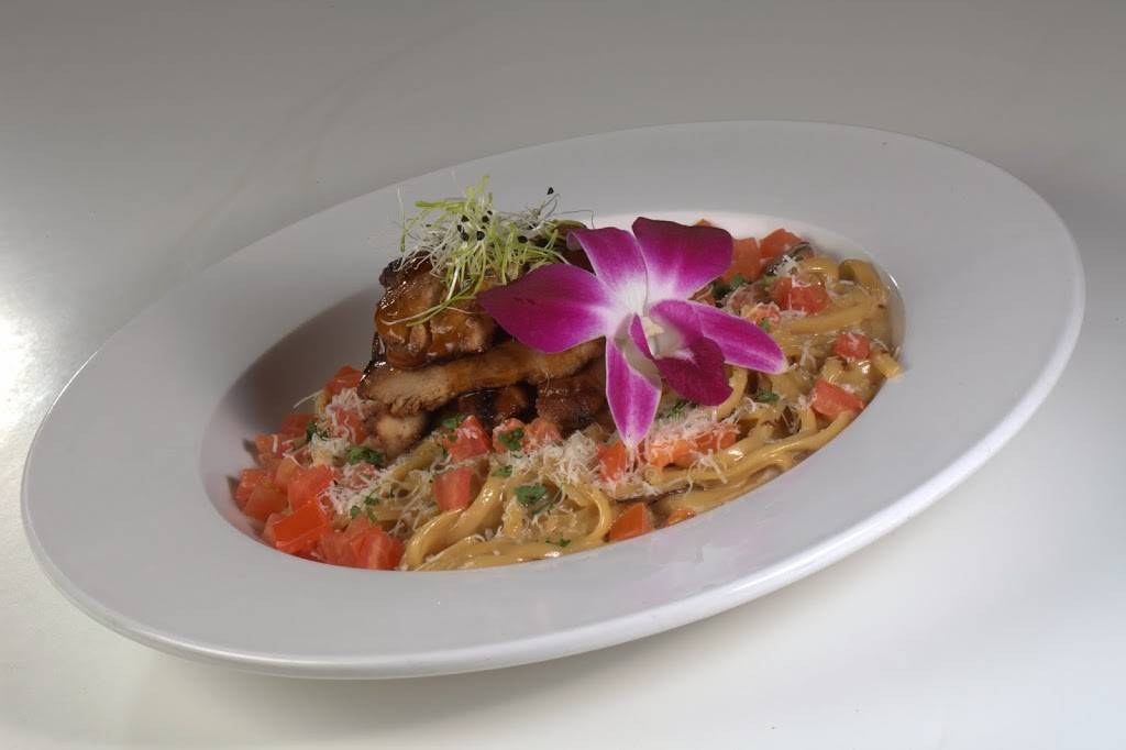 Onos Cafe Sushi and Asian Fusion Cuisine | restaurant | 4154 Bonita Rd, Bonita, CA 91902, USA | 6194706667 OR +1 619-470-6667