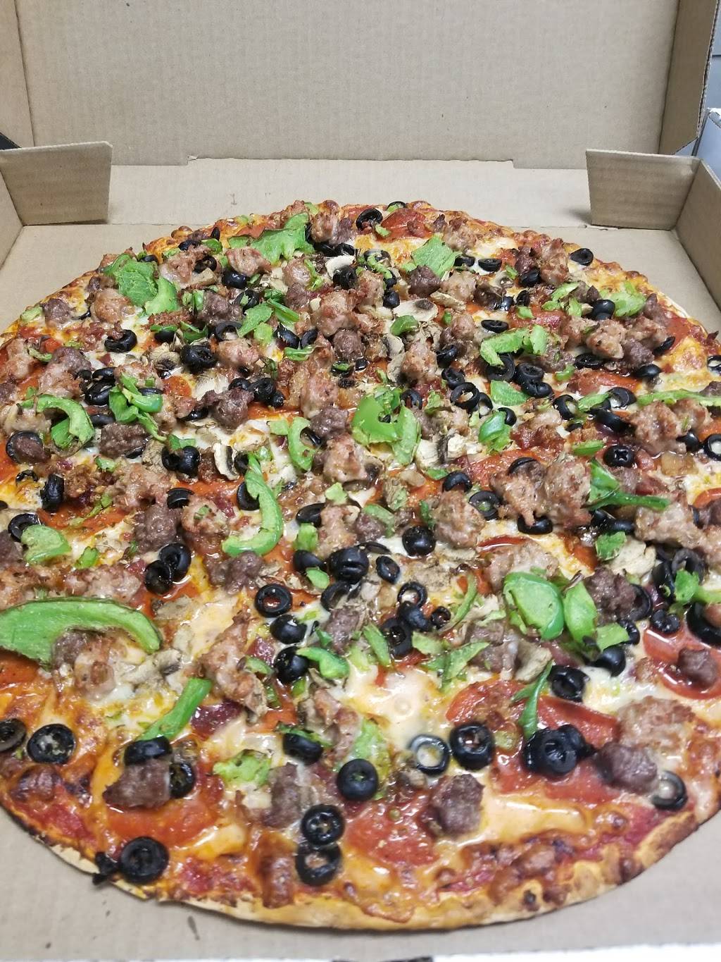 Stefaninas Elm | restaurant | 3831 Elm St, St Charles, MO 63301, USA | 6367237800 OR +1 636-723-7800