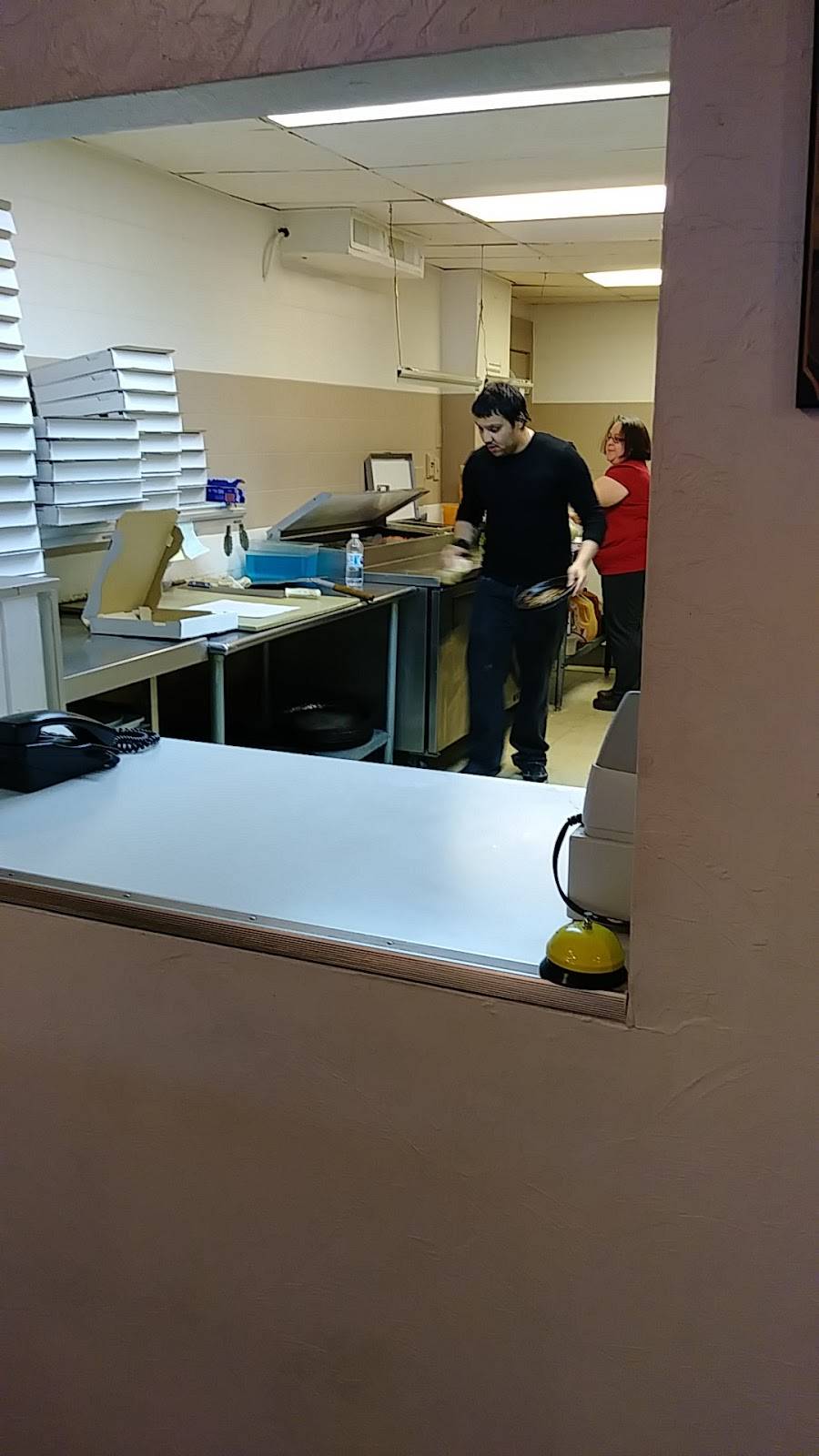 Bella Pizza | restaurant | 4830 Memphis Ave, Cleveland, OH 44144, USA | 2166612626 OR +1 216-661-2626