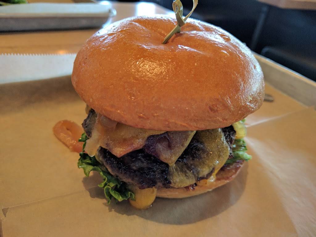 Hopdoddy Burger Bar | restaurant | 3030 El Camino Real, Tustin, CA 92782, USA | 7145052337 OR +1 714-505-2337