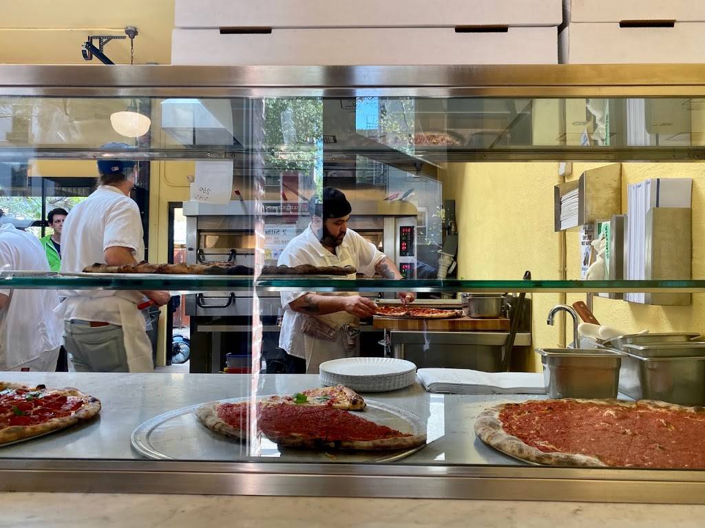 F&F Pizzeria | restaurant | 459 Court St, Brooklyn, NY 11231, USA | 3474504182 OR +1 347-450-4182