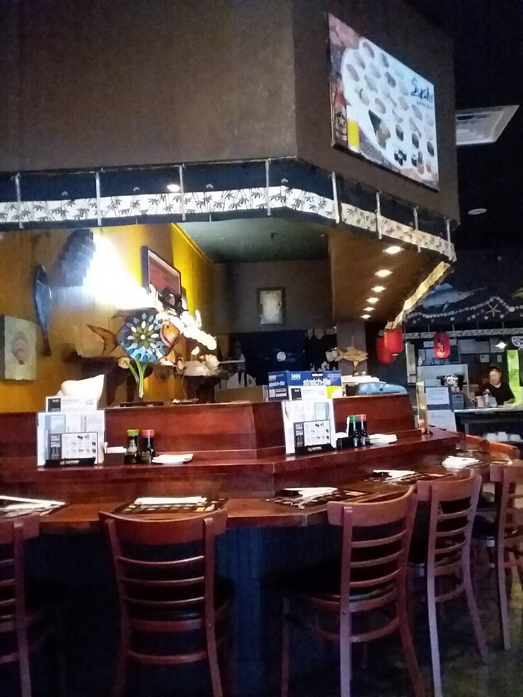 Sushi Bros | restaurant | 8841 N 19th Ave #4, Phoenix, AZ 85021, USA | 6029432899 OR +1 602-943-2899