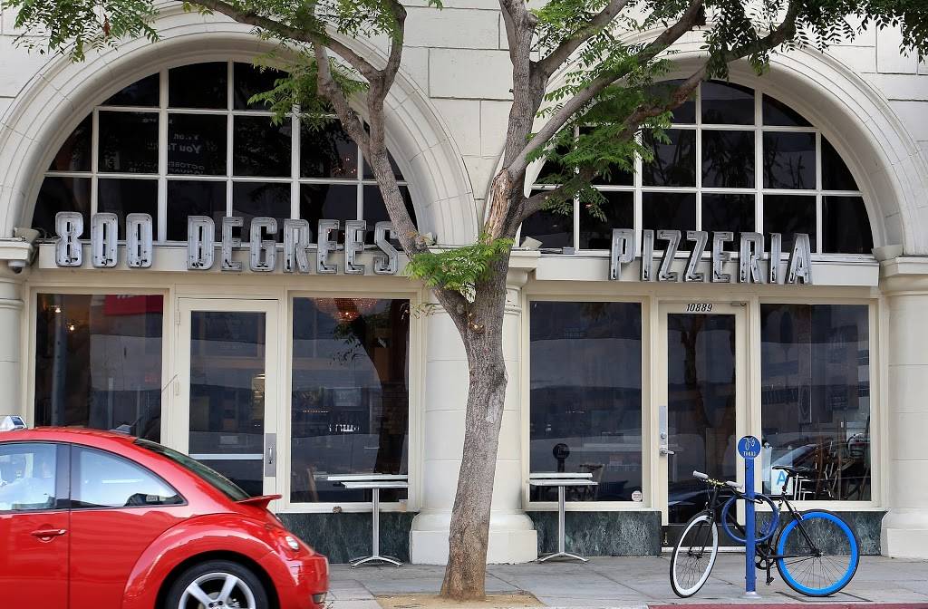 800 Degrees Woodfired Kitchen Westwood | restaurant | 10889 Lindbrook Dr, Los Angeles, CA 90024, USA | 3104431911 OR +1 310-443-1911