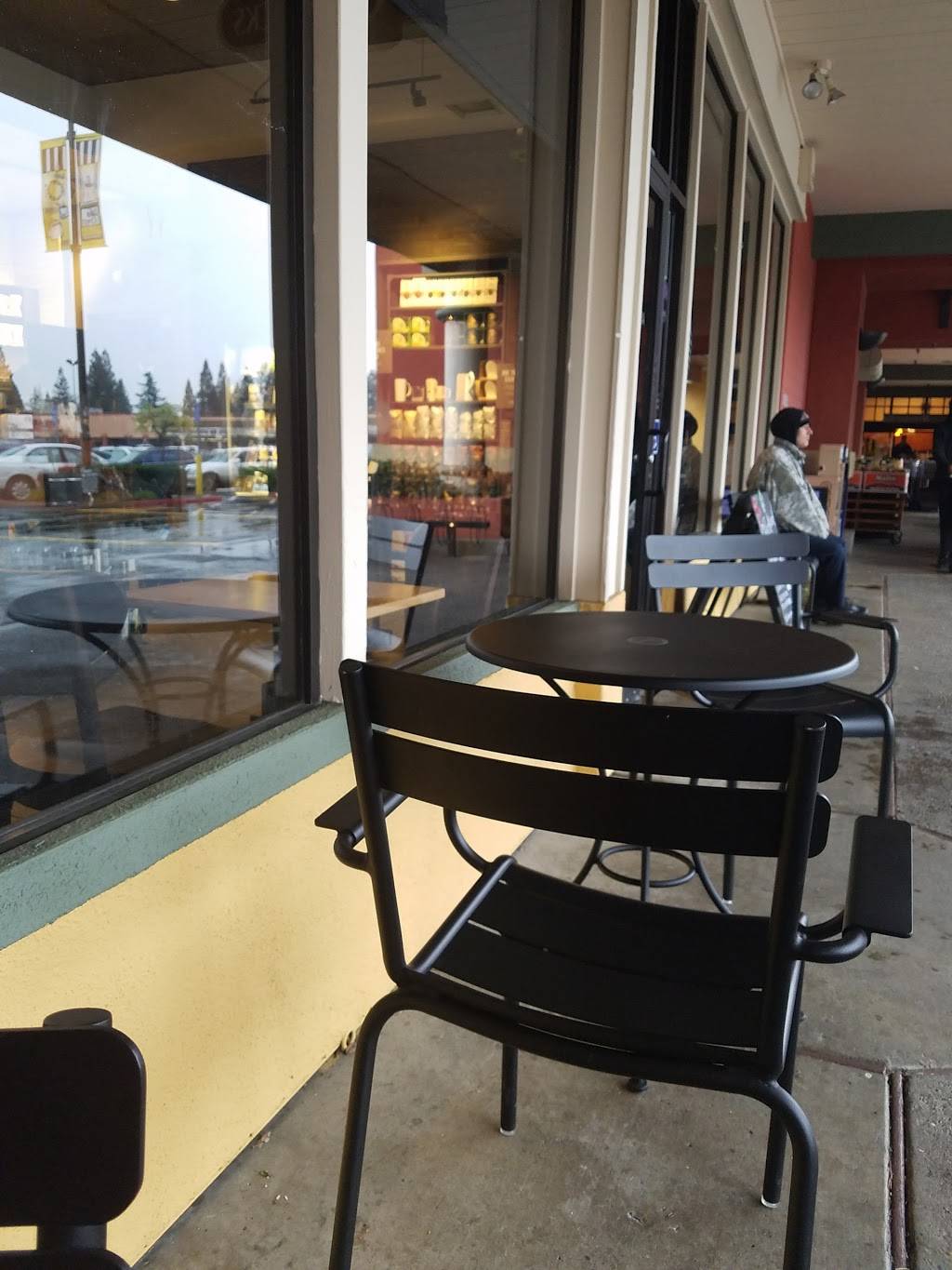 Starbucks | cafe | 1042 Florin Rd, Sacramento, CA 95831, USA | 9164279312 OR +1 916-427-9312