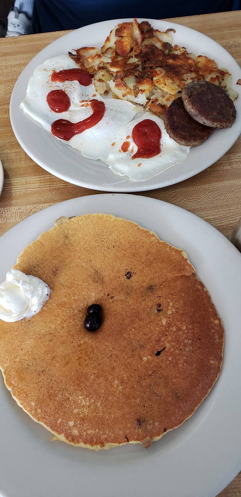 Flapjacks & More | restaurant | 1654 Taylor Rd, Port Orange, FL 32128, USA | 3863044141 OR +1 386-304-4141