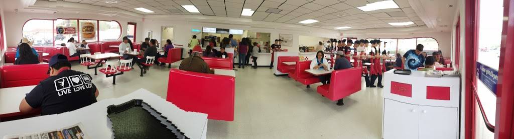 Blakes Lotaburger | restaurant | 1395 Bosque Farms Blvd, Bosque Farms, NM 87068, USA | 5058691001 OR +1 505-869-1001