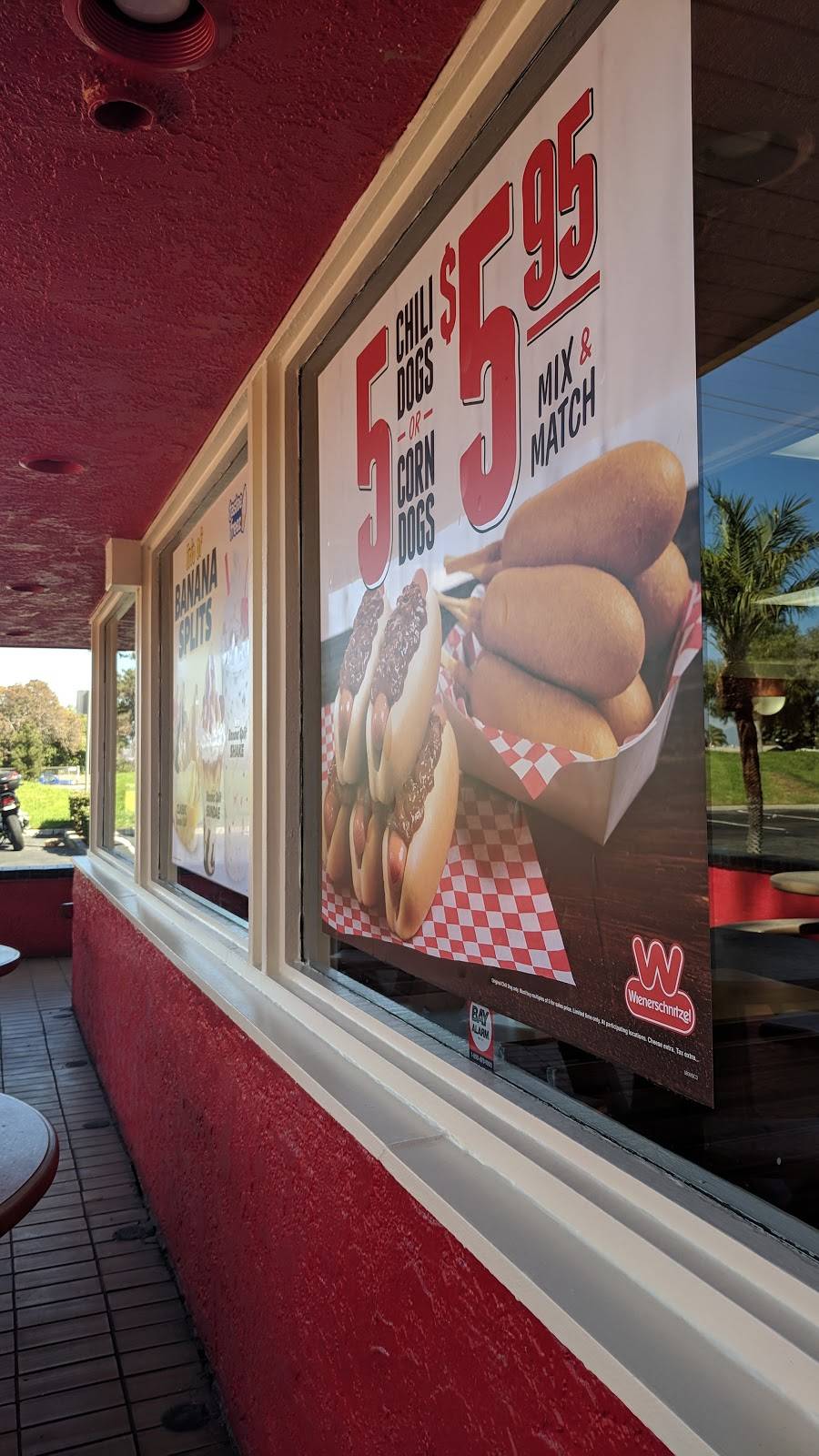 Wienerschnitzel | restaurant | 4501 Jamboree Rd, Newport Beach, CA 92660, USA | 9497529626 OR +1 949-752-9626
