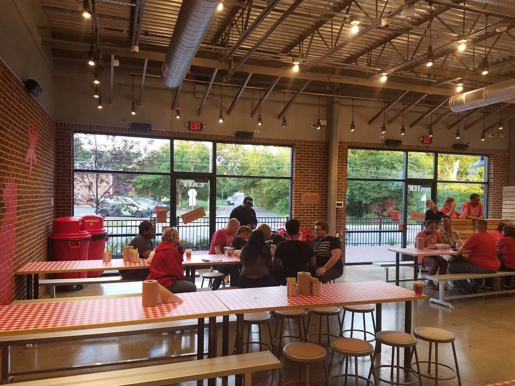 Hot Chicken Takeover | restaurant | 4203 N High St, Columbus, OH 43214, USA | 6147541151 OR +1 614-754-1151