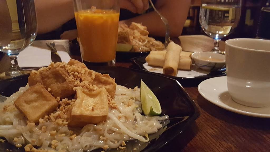 Tree Top | restaurant | 53 Prospect St, Waltham, MA 02453, USA | 7818943444 OR +1 781-894-3444