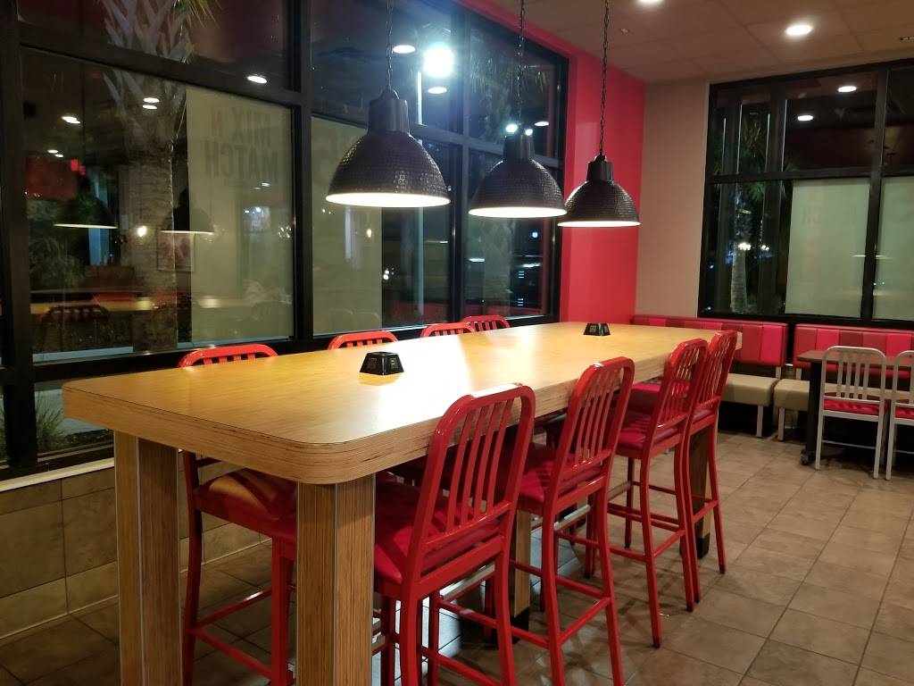 Arbys | restaurant | 395 Kings Hwy, Port Charlotte, FL 33983, USA | 9418836768 OR +1 941-883-6768
