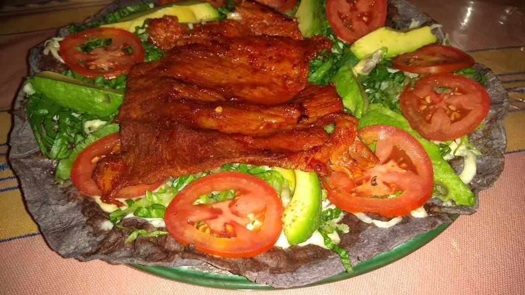 La Guelaguetza en Rosarito | restaurant | Manuel Ávila Camacho 126, Machado Sur, 22710 Rosarito, B.C., Mexico | 016611200708 OR +52 661 120 0708