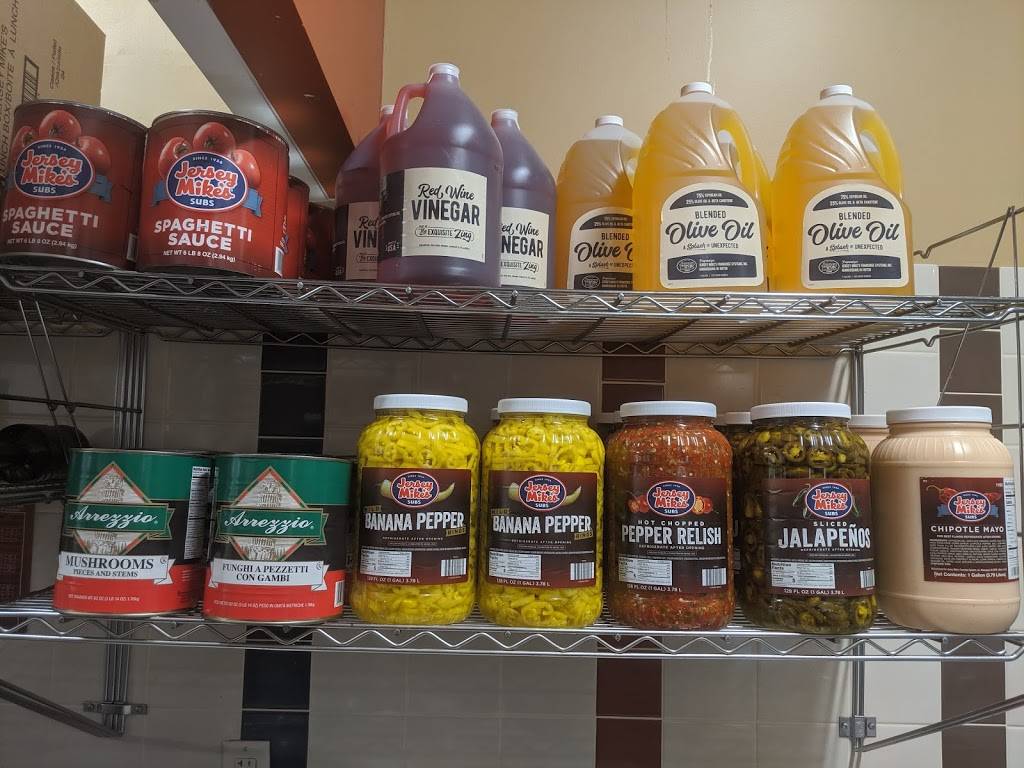 Jersey Mikes Subs | restaurant | 3505 Vicksburg Ln N #500, Plymouth, MN 55447, USA | 7634325608 OR +1 763-432-5608