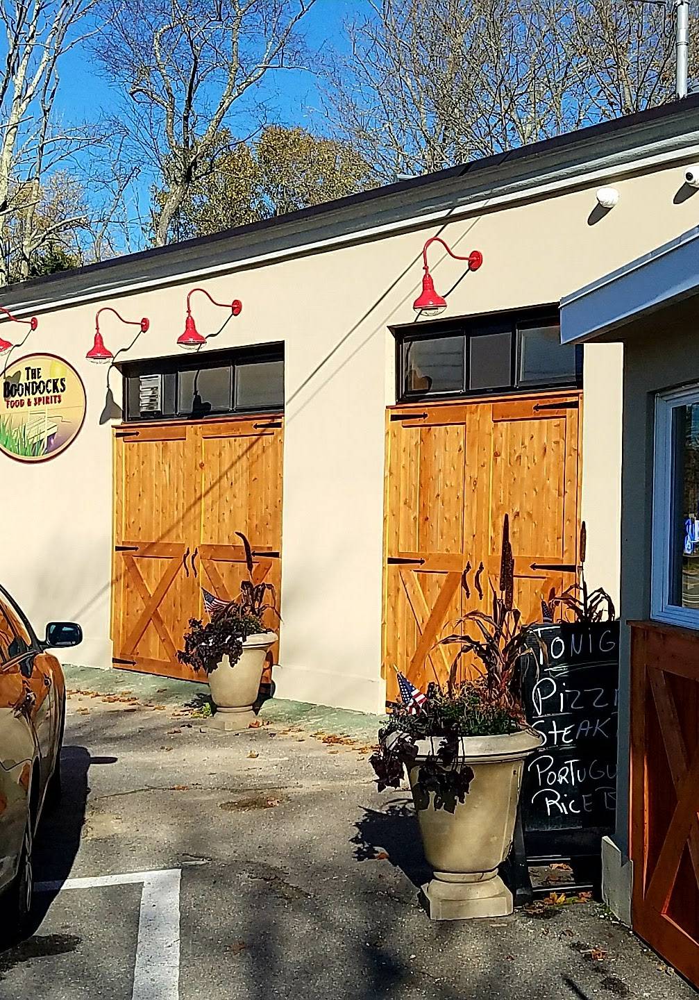 The Boondocks | restaurant | 18 N Main St, Berkley, MA 02779, USA | 7745011278 OR +1 774-501-1278