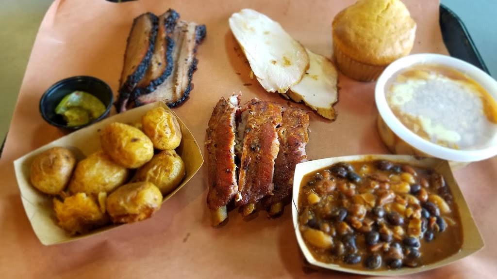 Limestone BBQ and Bourbon | restaurant | 2062 Limestone Rd, Wilmington, DE 19808, USA | 3022742085 OR +1 302-274-2085