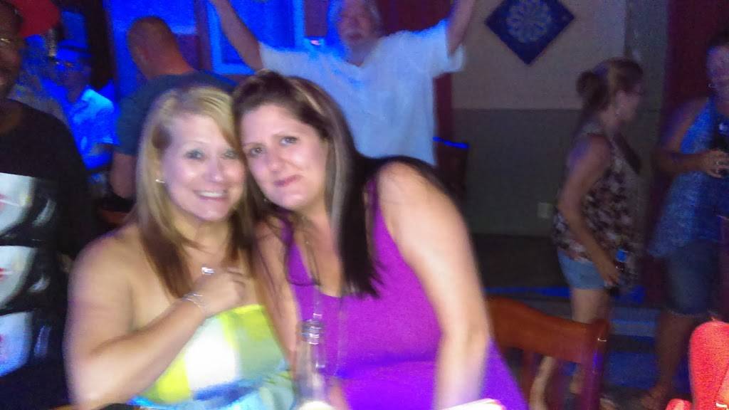 Girards | restaurant | 68 Bridge St, Amsterdam, NY 12010, USA | 5188425566 OR +1 518-842-5566