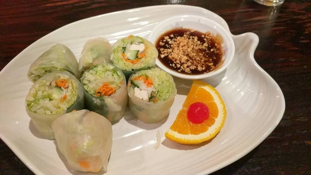 Spice Thai Cuisine | restaurant | 8870 Darrow Rd, Twinsburg, OH 44087, USA | 3309632727 OR +1 330-963-2727