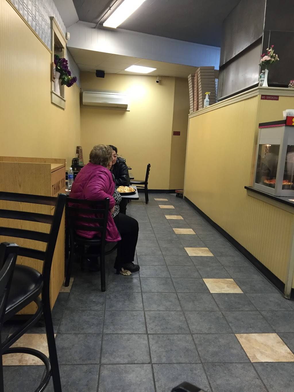 Newton Square Pizza | restaurant | 712 A Pleasant St, Worcester, MA 01602, USA | 5087529907 OR +1 508-752-9907