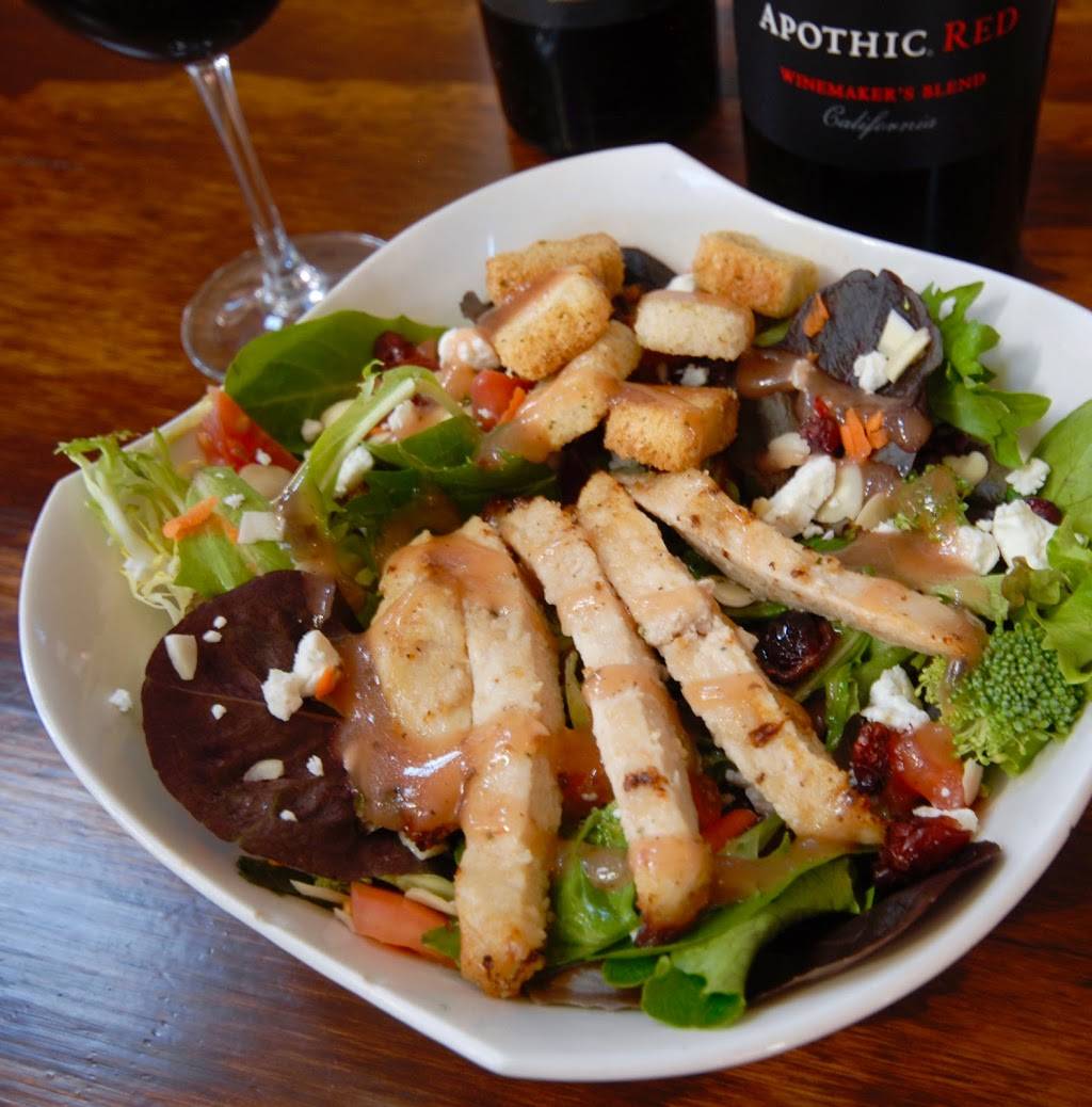 Captains Tavern - Restaurant - Craft Beer - Wine Bar - Sports Ba | restaurant | 1 W High St, Lawrenceburg, IN 47025, USA | 8125770432 OR +1 812-577-0432