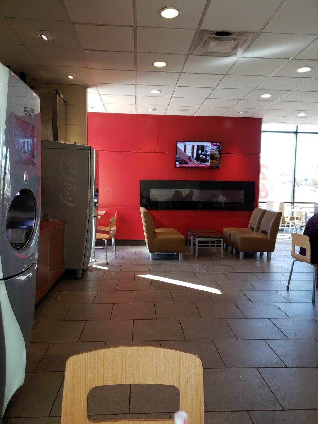 Wendys | restaurant | 56 Bangor Mall Blvd, Bangor, ME 04401, USA | 2079421340 OR +1 207-942-1340