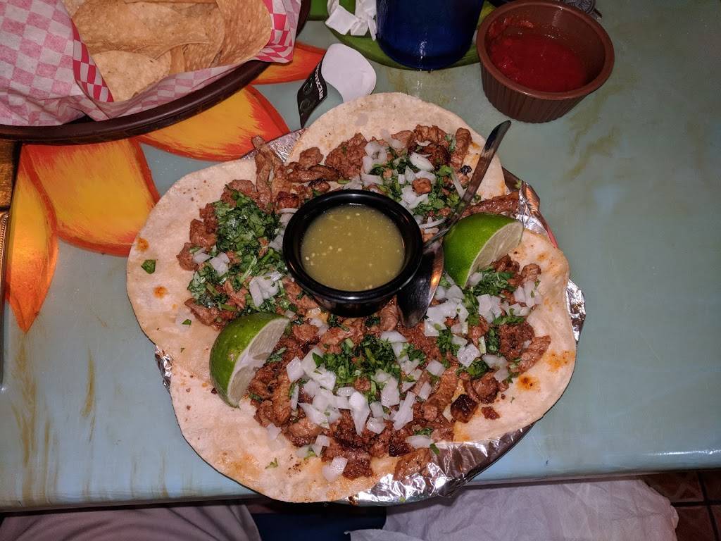 Pericos | restaurant | 11125 US-70, Arlington, TN 38002, USA | 9018677127 OR +1 901-867-7127