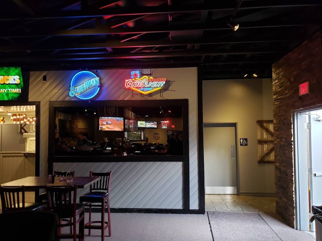 Foothills Tavern | restaurant | 2343 W Gowan Rd ste b, North Las Vegas, NV 89032, USA | 7026467500 OR +1 702-646-7500