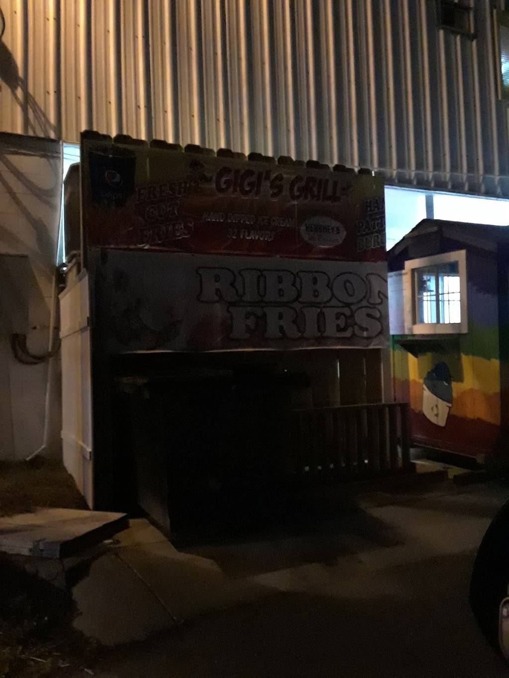 GiGis PIZZA | restaurant | 211 South Ocean Boulevard, Myrtle Beach, SC 29577, USA | 8434484828 OR +1 843-448-4828